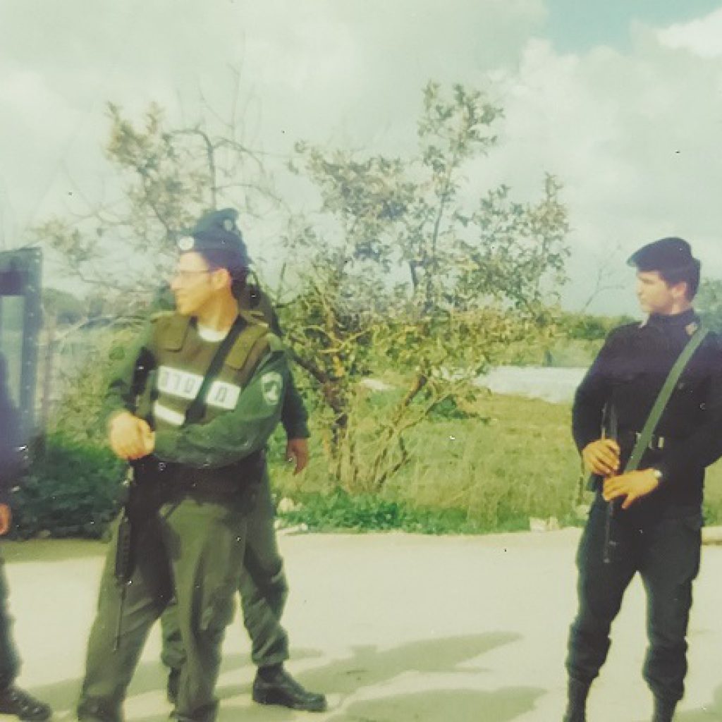 גיא שריג בסיור המשותף עם המשטרה הפלסטינית 1996