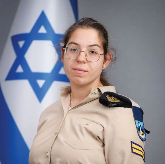 רבט מיקה כהן אפסנאית בחיל הים בחיפה כברי 1