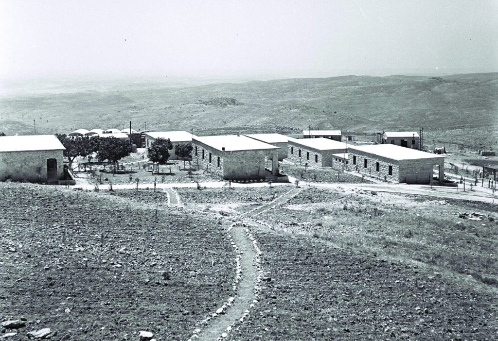 קיבוץ משואות יצחק בגוש עציון בשנת 1947