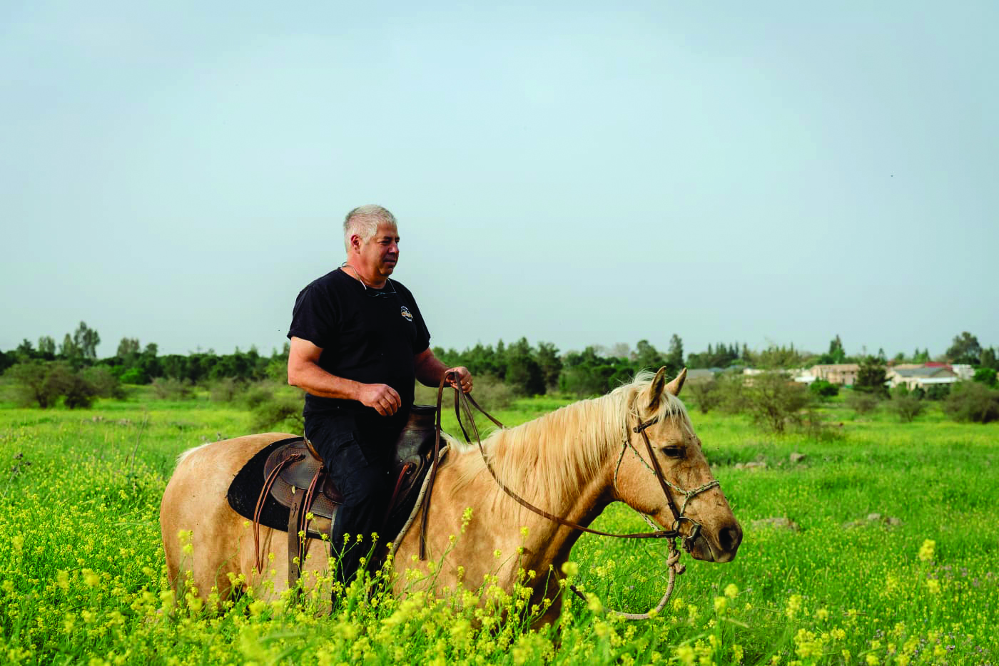 עבודה שכרוכה בשעות ארוכות בשטח. יוחאי במירעה