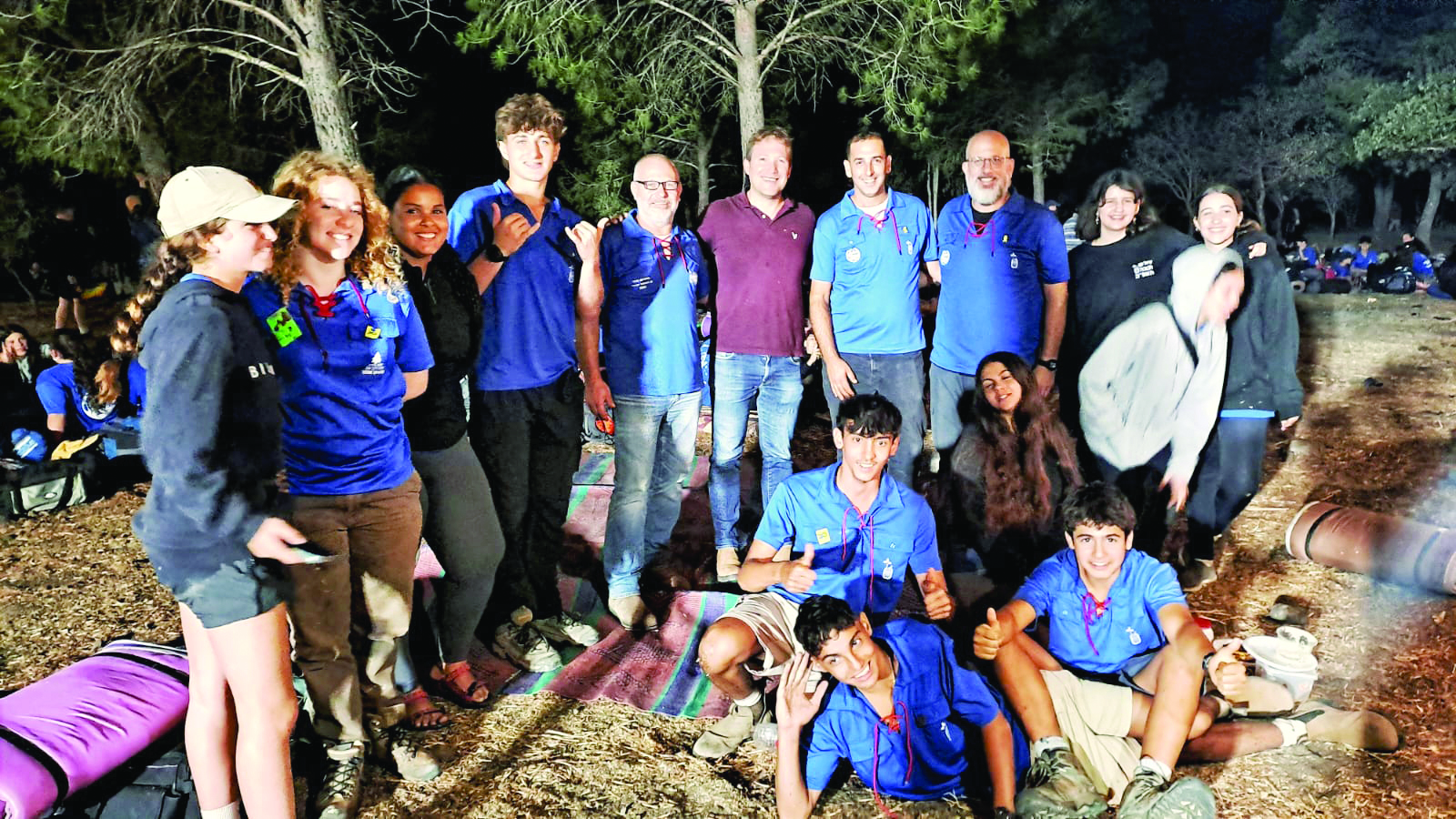 נציגים מחניכי הגולן יחד עם ראש המועצה אורי קלנר