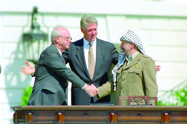 Bill Clinton Yitzhak Rabin Yasser Arafat at the White House 1993 09 13 2