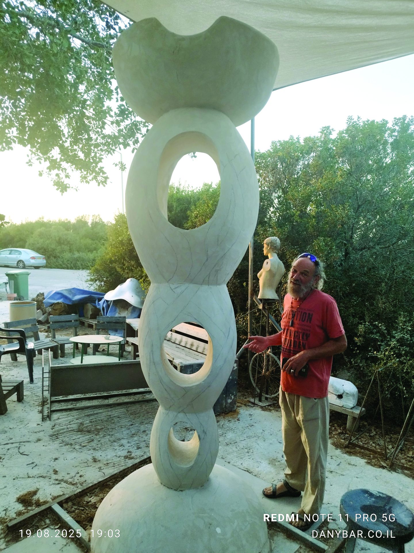 צביקה אלטמן ויצירתו