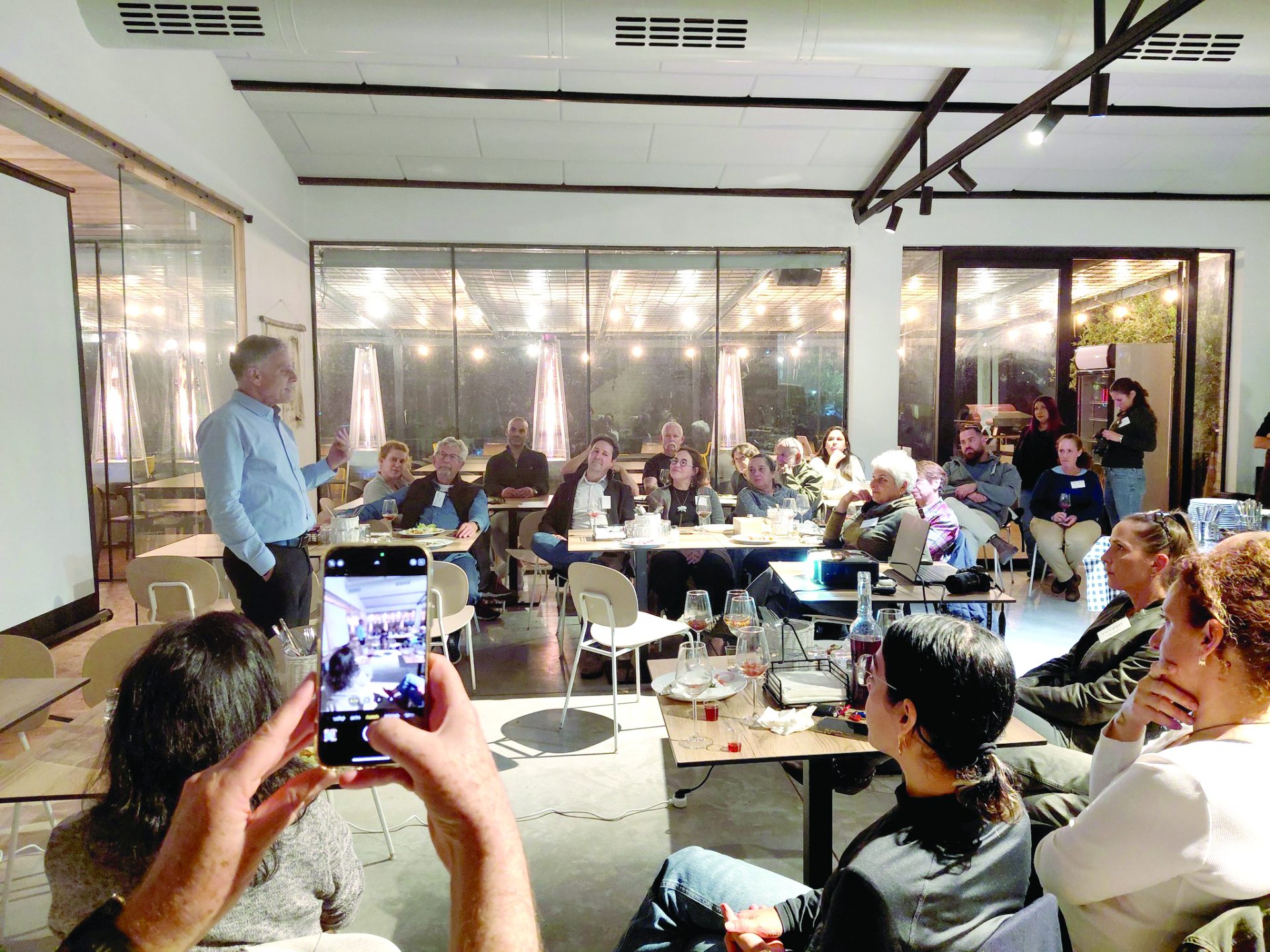 אלי עטון בכנס התיירות הכפרית הראשון בלב השרון. צילום עינב בן בכר