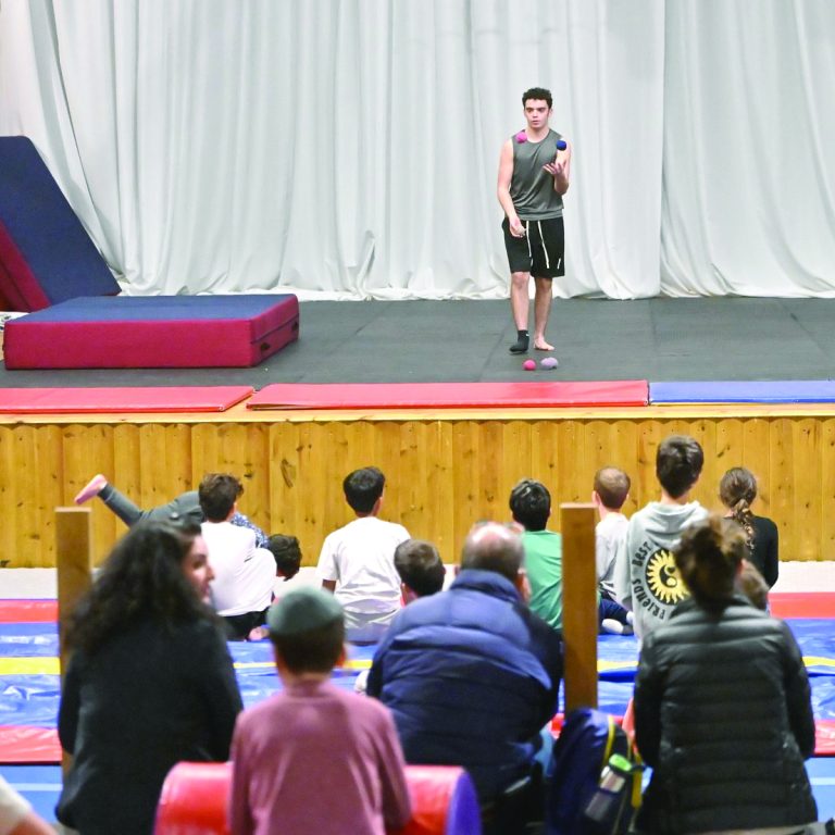 באירוע חנוכה למשפחות מיוחדות בעמק יזרעאל