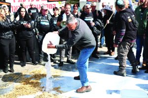 הפגנה רפתנים חלב כנסת צילום יריב דגן