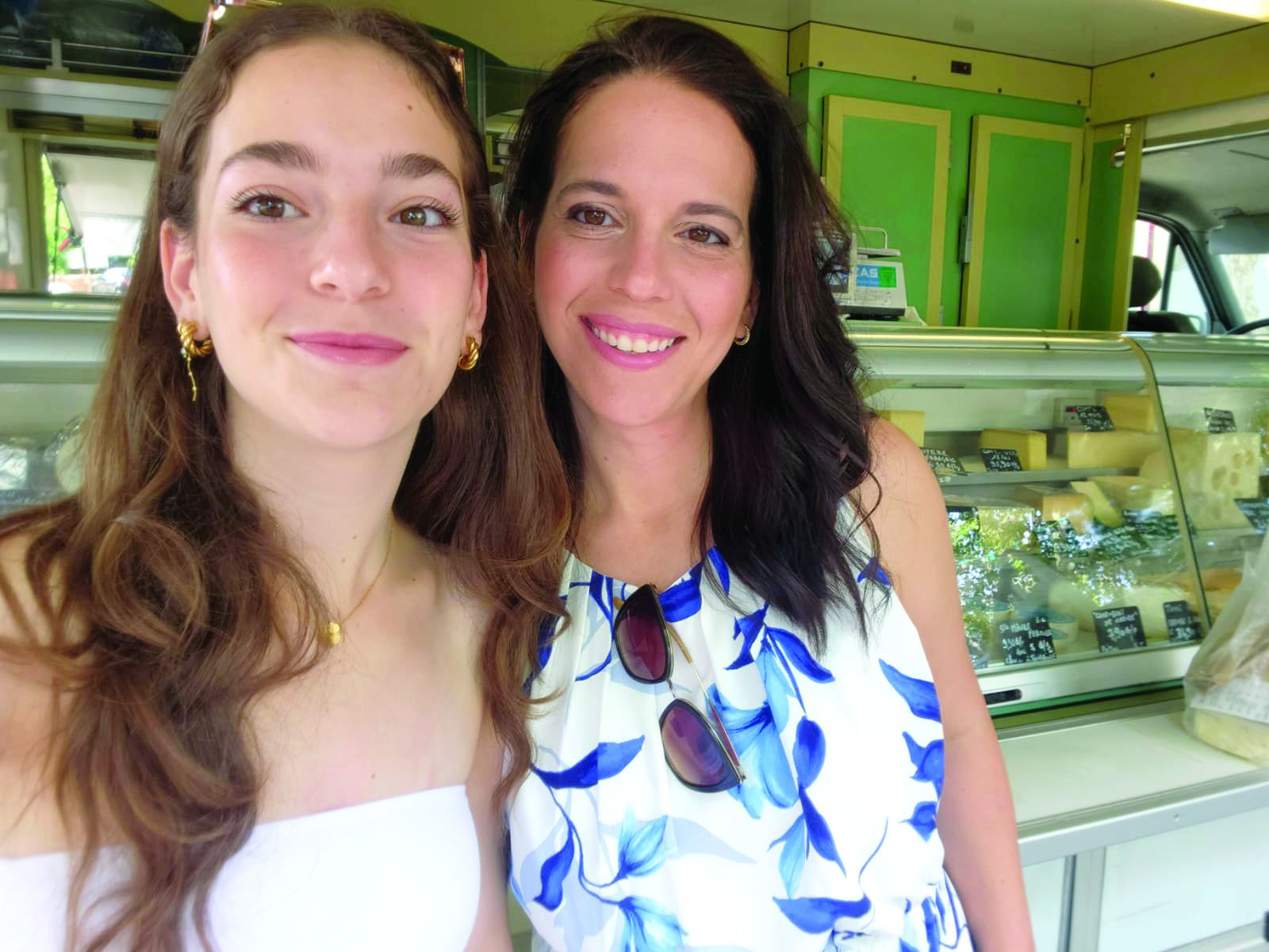 כלנית והבת הבכורה, ששעסקה במכון ויצמן בחקר הסרטן בהיותה תלמידת תיכון.. אלבום פרטי