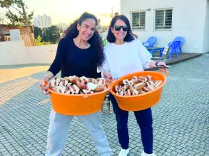 לפנק את תושבי מושב אביחיל