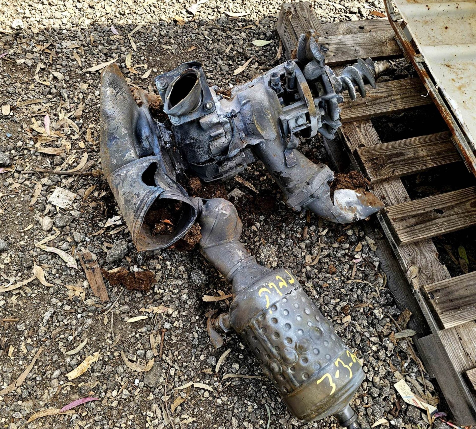 נפילה רסיס בסמוך לכוורות צילום משק דבורים סימון