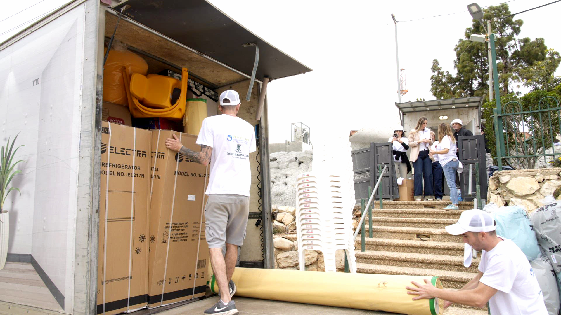 הסבת אחד המקלטים למרכז למידה