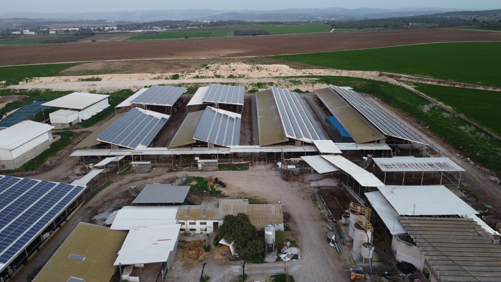 רפת גזר ממעוף הציפור צילום מרקוס בן אליאס