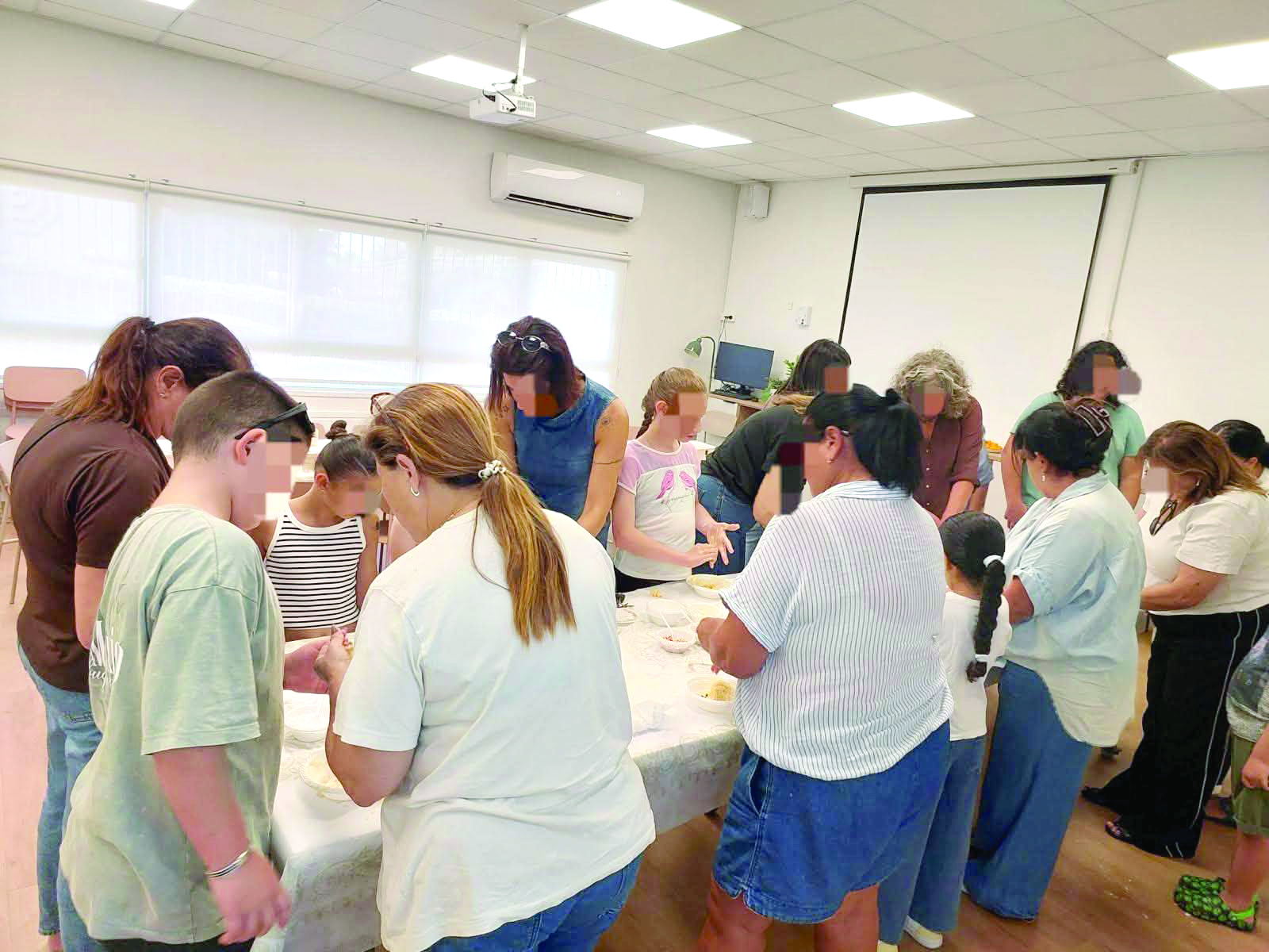 סדנת אפייה בין דורית במועצה באר טוביה