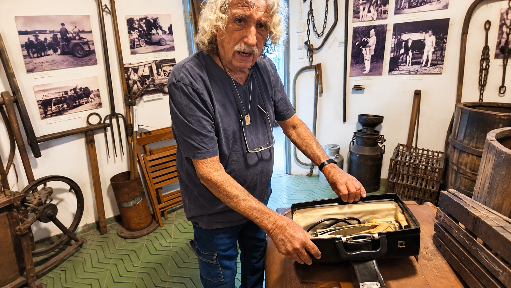 Vintage Workshop Museum Demonstration