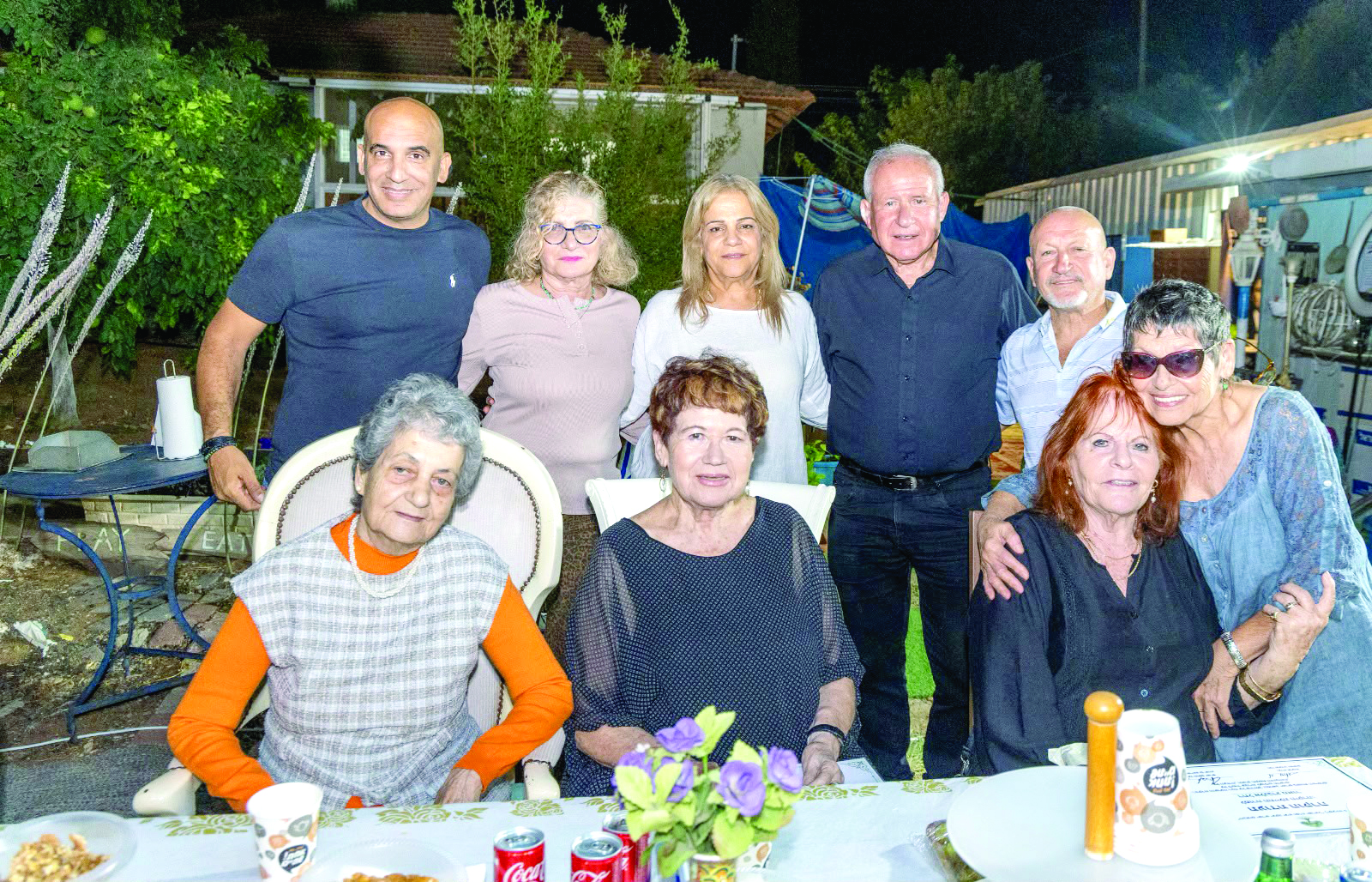 השר אבי דיכטר ועמית יפרח בערב ההוקרה למורות החיילות שהתנדבו בשנות ה50